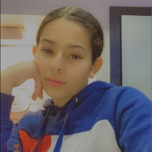 Meet your Posher, Victoria